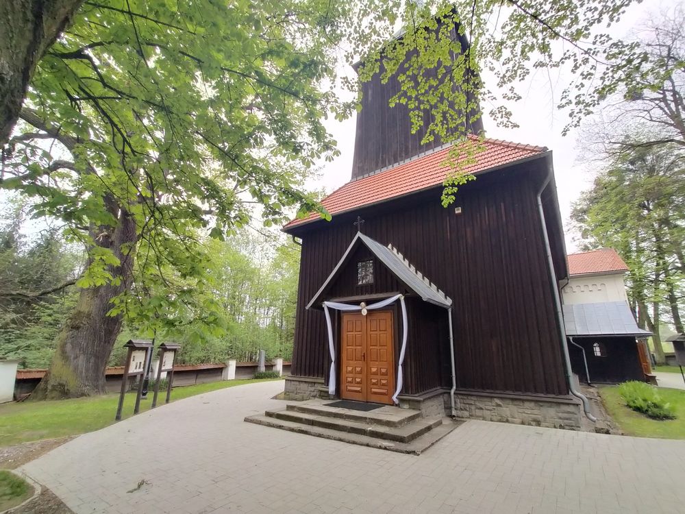 travelseries glebowice26 Kościół Matki Bożej Szkaplerznej w Głębowicach