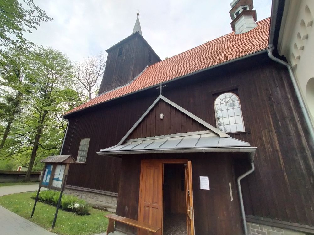 Kościół Matki Bożej
Szkaplerznej w Głębowicach Kościół Matki Bożej Szkaplerznej w Głębowicach