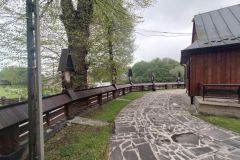 Obok kościoła Obok kościoła