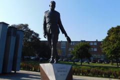 pomnik pomnik