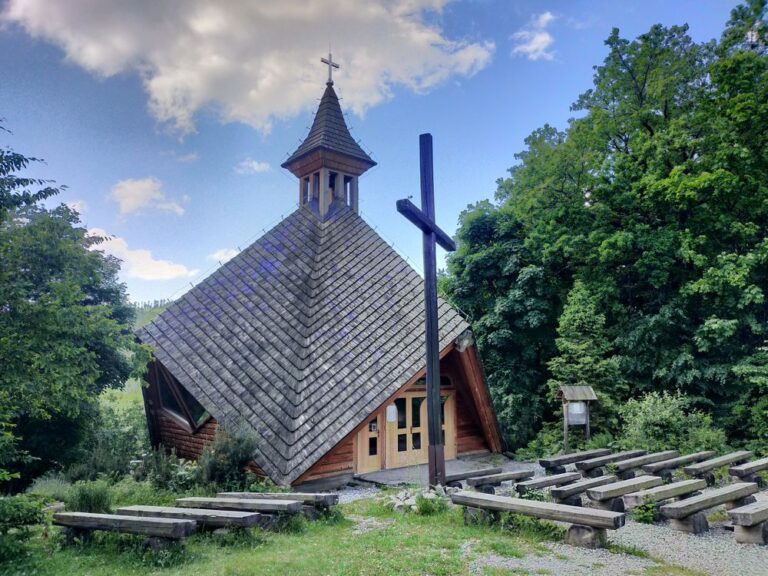 kaplica pod dębowcem