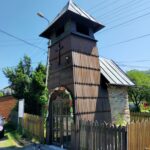 Dzwonnica loretańska z kapliczką w Żabnicy
