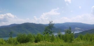 Widok w kierunku góry Żar i jeziora międzybrodzkiego